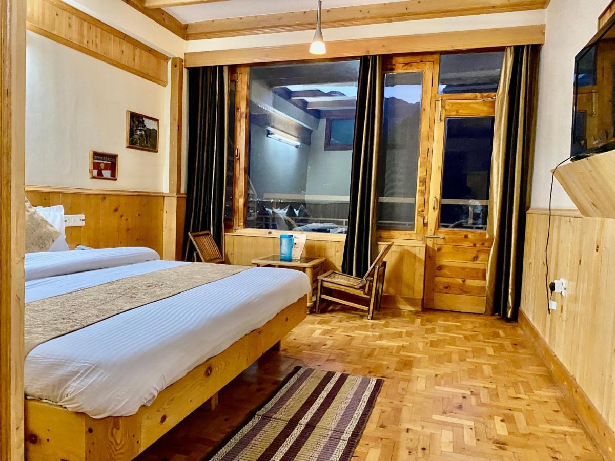 Hotel Valley Of Gods Manāli Εξωτερικό φωτογραφία