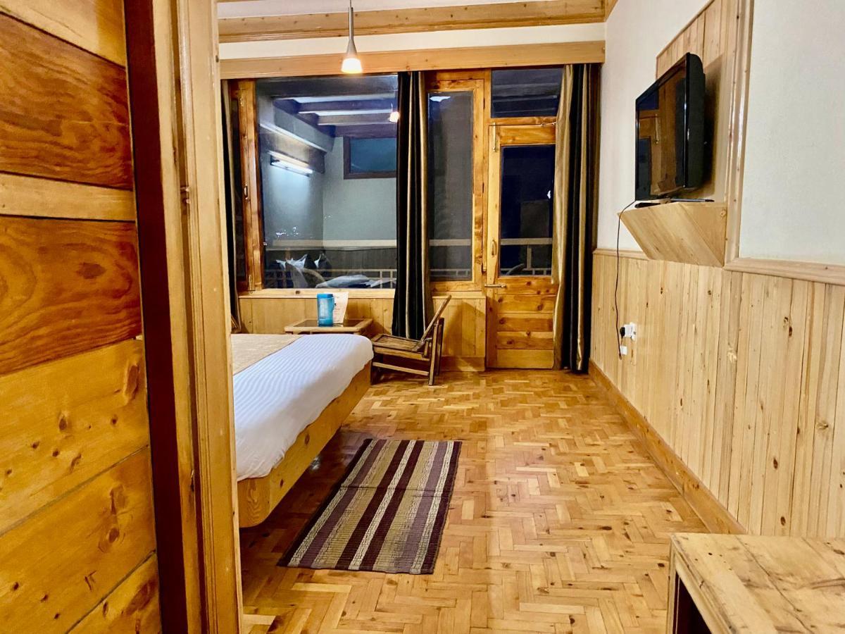 Hotel Valley Of Gods Manāli Εξωτερικό φωτογραφία