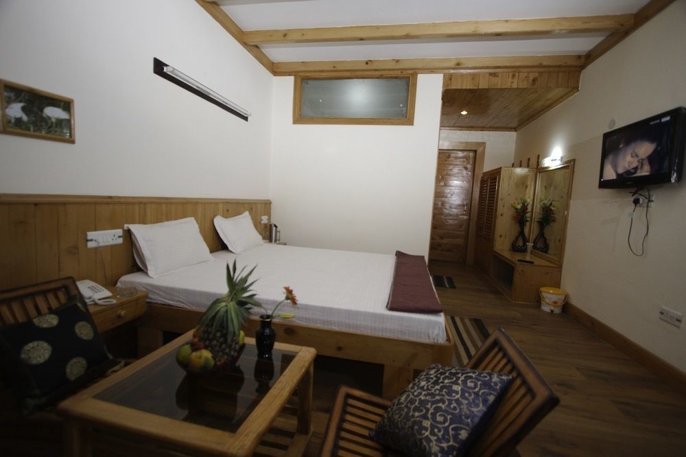 Hotel Valley Of Gods Manāli Εξωτερικό φωτογραφία