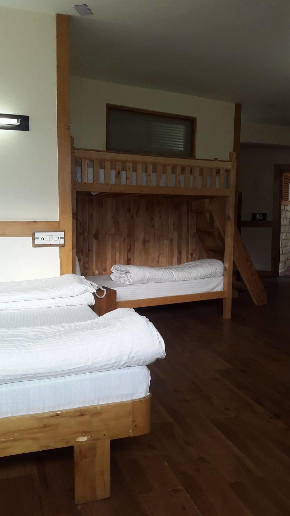Hotel Valley Of Gods Manāli Εξωτερικό φωτογραφία